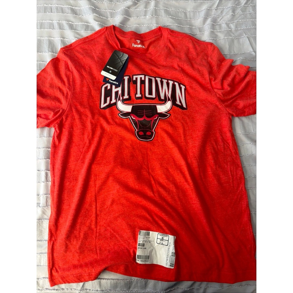 Chicago Bulls Chi-Town Fanatics Men's T-Shirt Size Large NWT